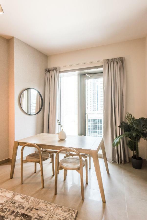 Fantastay Sparkle Tower Luxury 1 Br Дубай Екстер'єр фото
