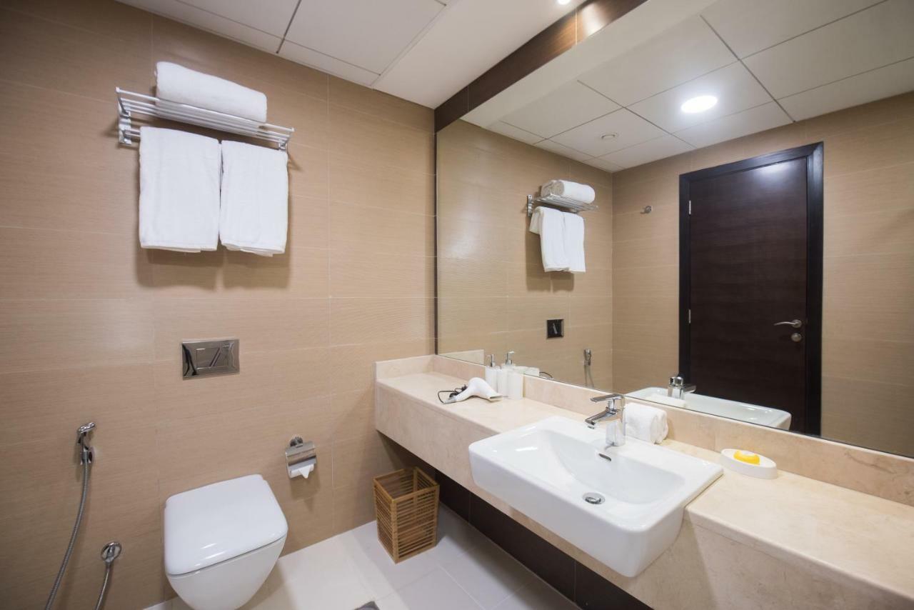 Fantastay Sparkle Tower Luxury 1 Br Дубай Екстер'єр фото