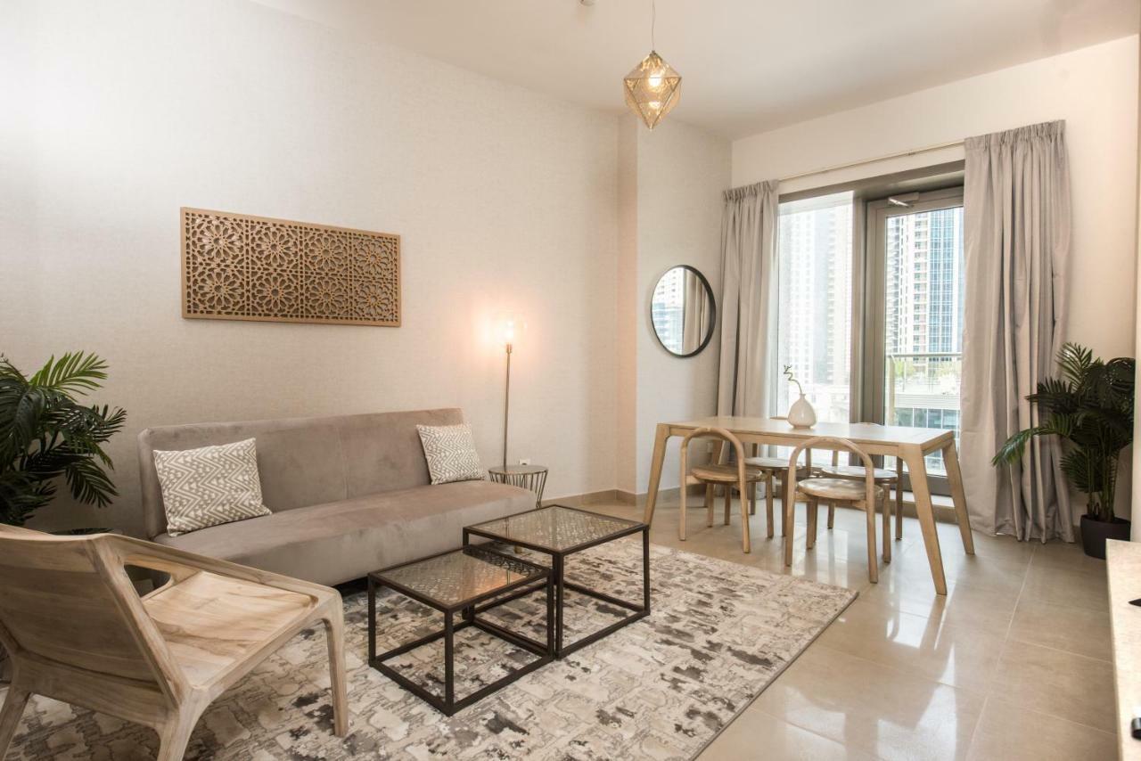 Fantastay Sparkle Tower Luxury 1 Br Дубай Екстер'єр фото
